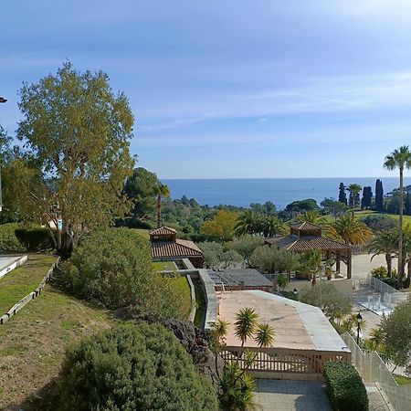 Saint-Raphaël Cap Esterel Village Vacances T2 Vue Mer Agay מראה חיצוני תמונה